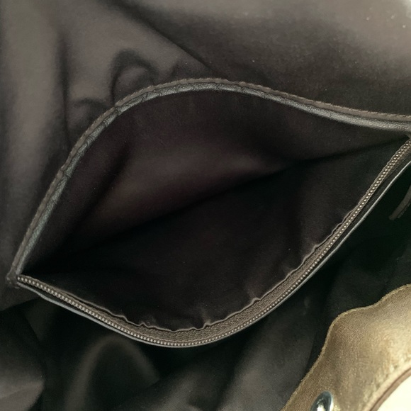 YSL Roady Bag - Picture 10 of 16